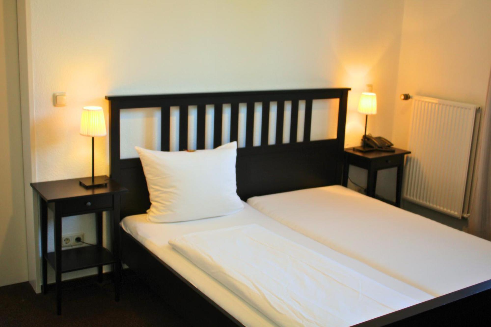Hotel Adler & Eventlocation Gmbh Itzehoe Εξωτερικό φωτογραφία