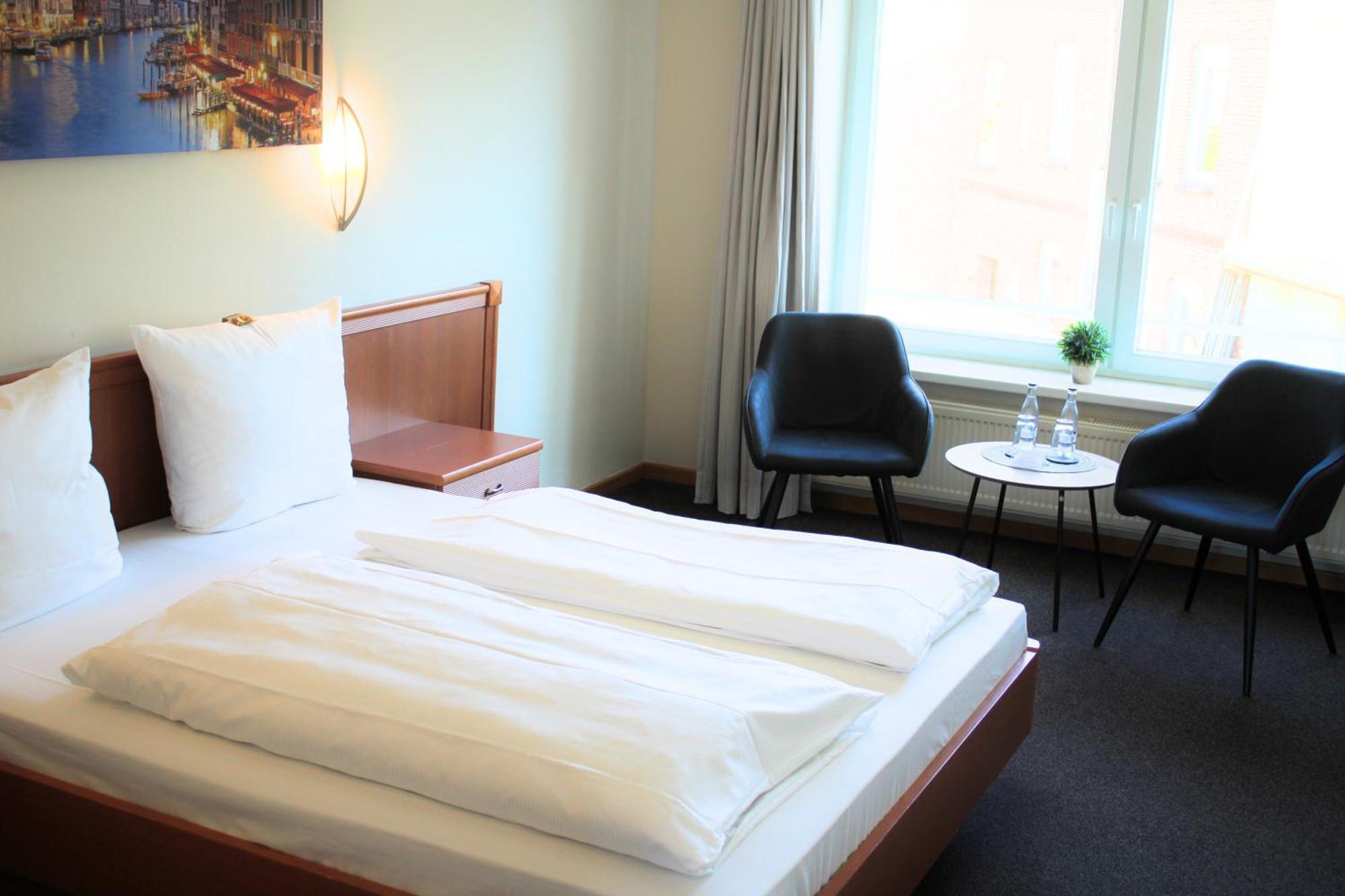 Hotel Adler & Eventlocation Gmbh Itzehoe Εξωτερικό φωτογραφία